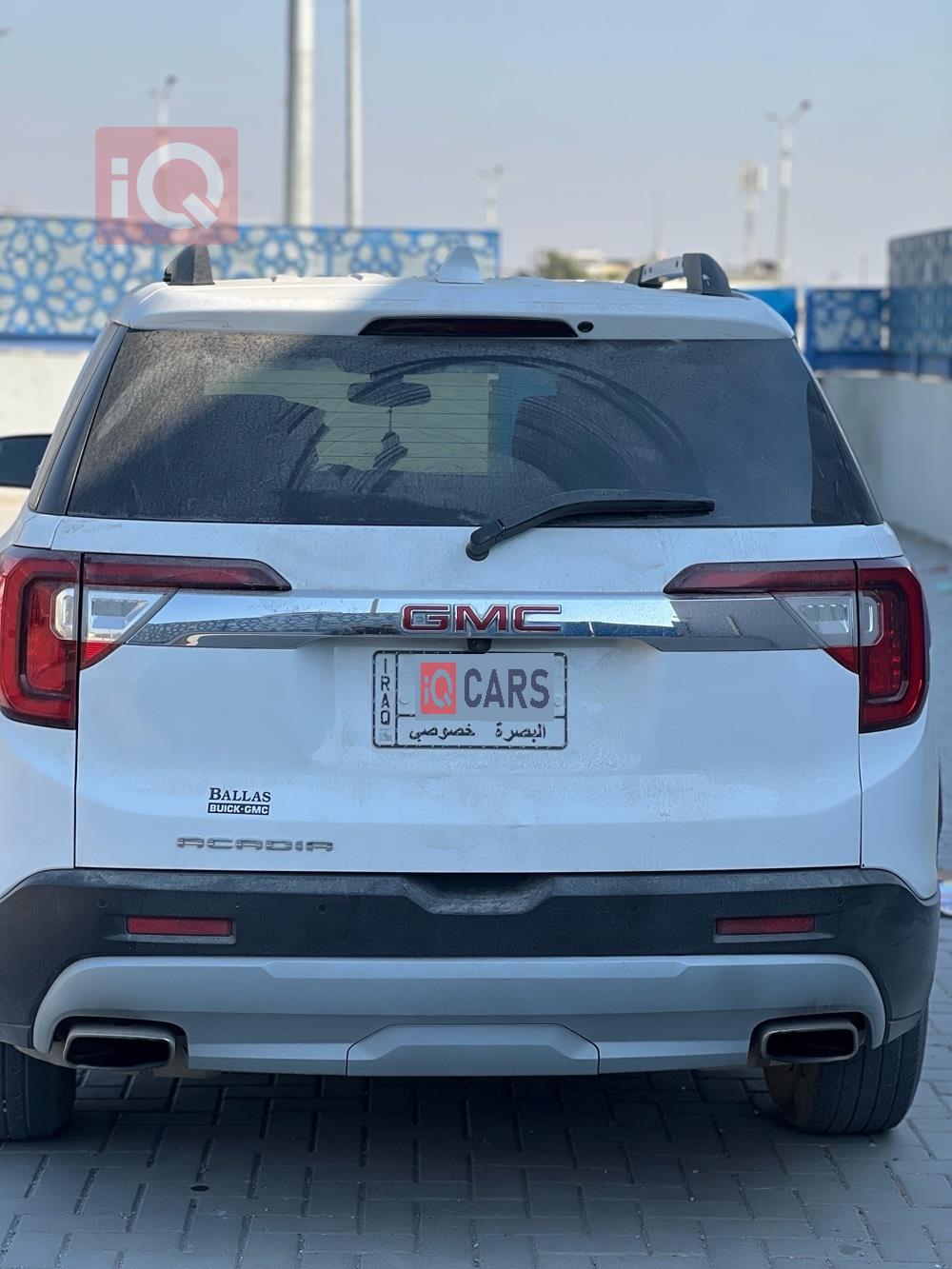 GMC Acadia